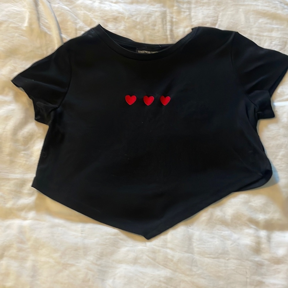 Black small women’s crop top